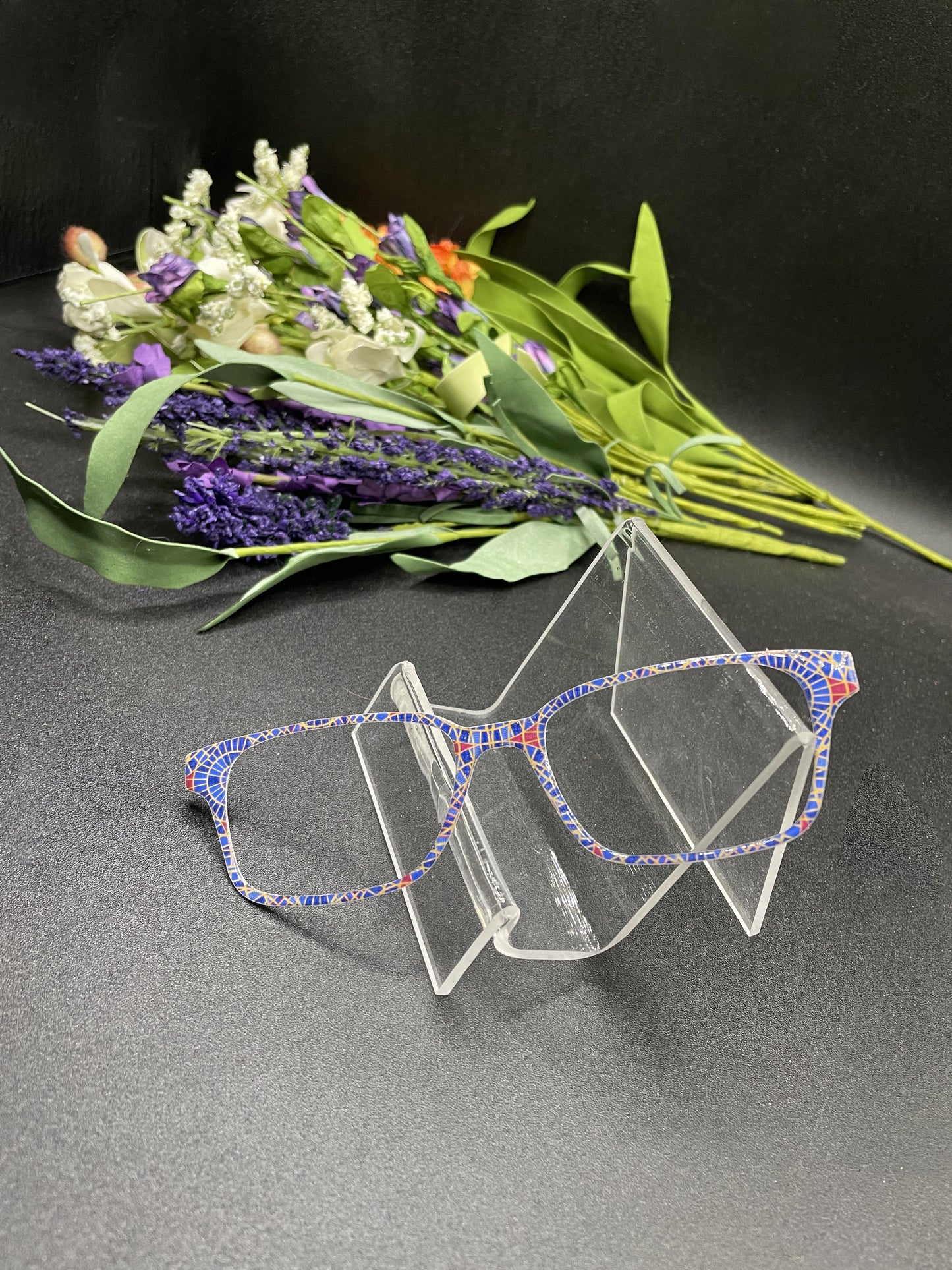 carpet magnetic glasses topper - MARRIOTT Carpet Pattern, Dragon con, Carpet Cult, Carpet Glasses, magnet glasses, magnetic glasses