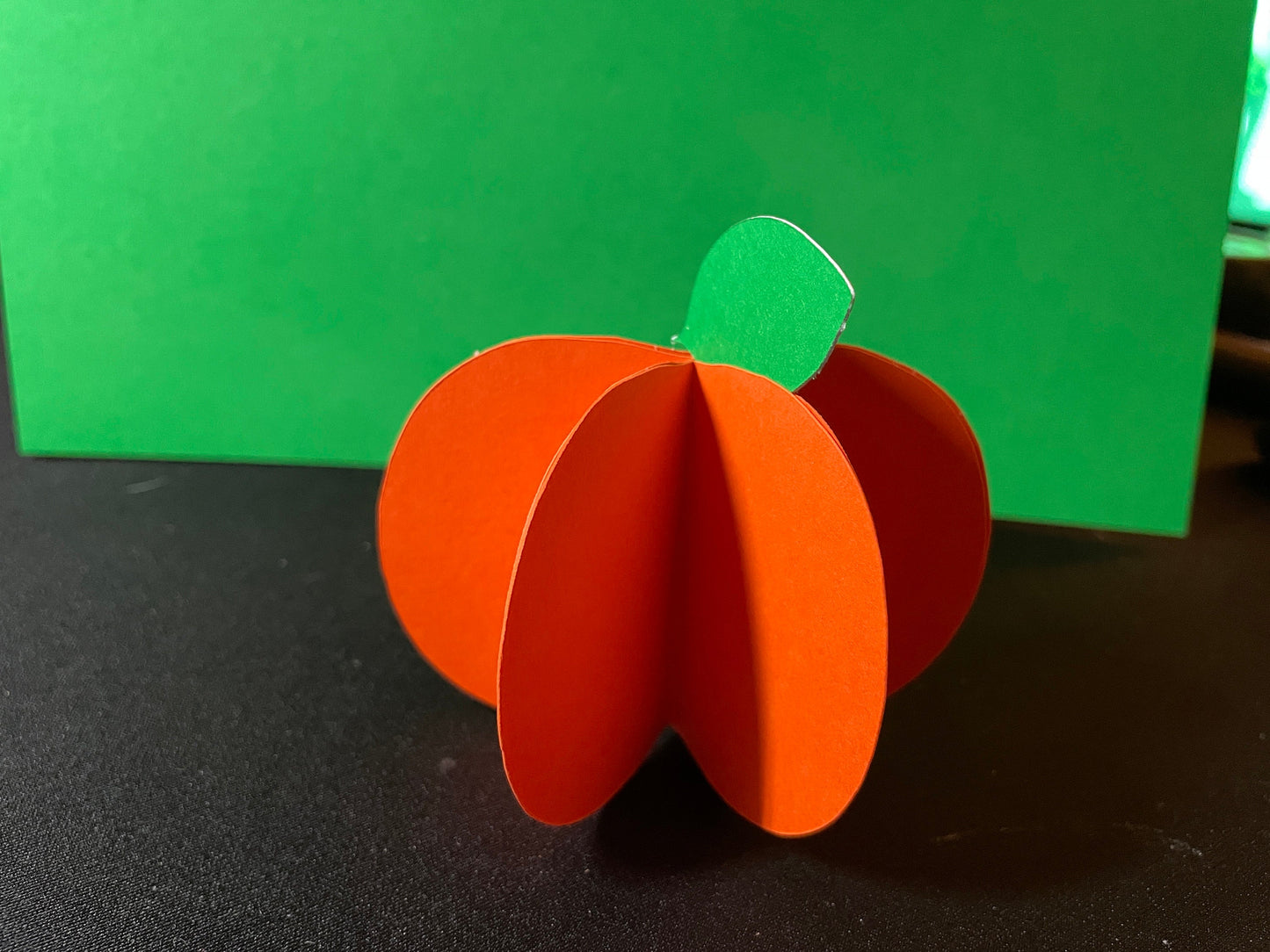 Digital File - 3d pumpkin svg, pumpkin svg, 3d paper pumpkin, thanksgiving svg, fall svg, halloween pumpkin, layered pumpkin svg,